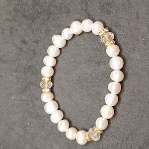 Faux pearl and sparkle bead stretch bracelet